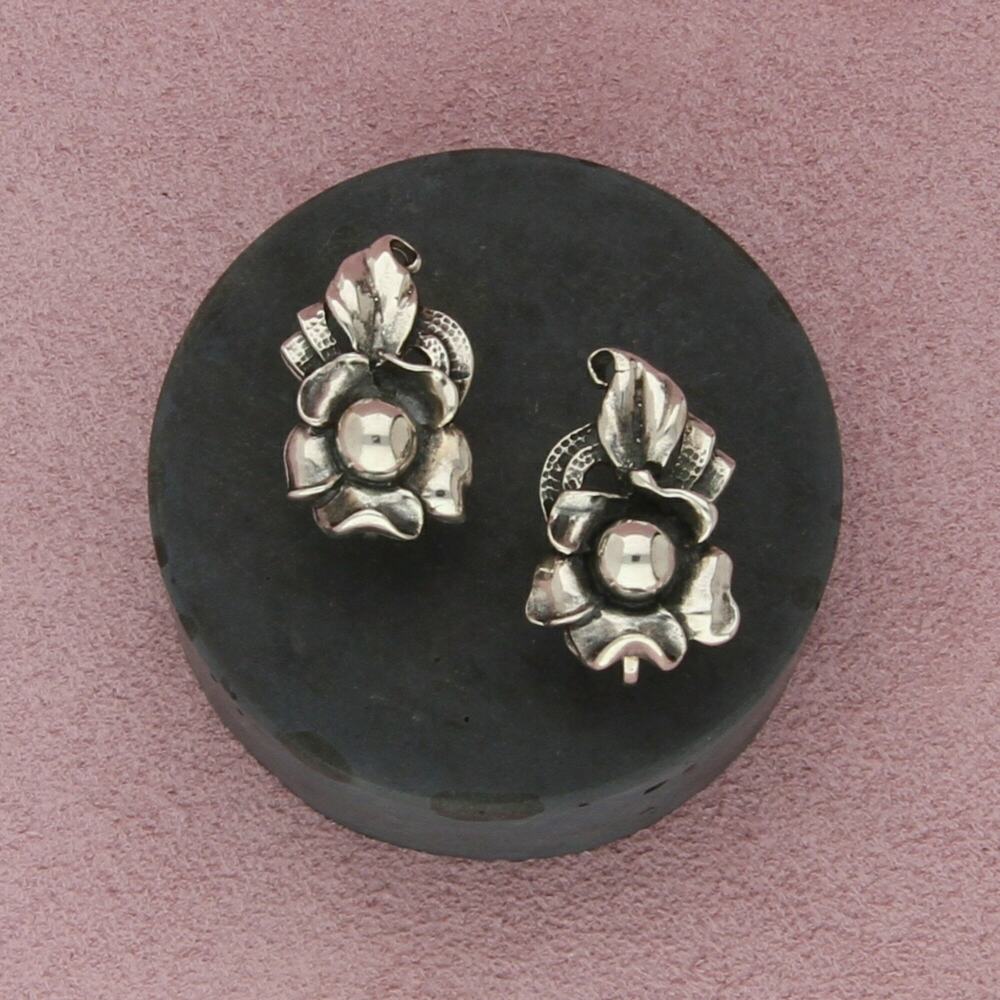 sterling silver vintage art nouveau flower screw-back earrings